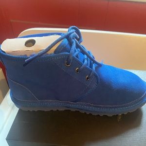 Blue Ugg Women size 10 Men size 8 Neumel Boots